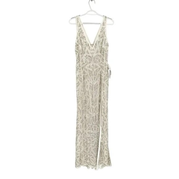 NWT Mac Duggal Ivory and Silver Sequin V-Neck Slit Leg Gown 10 MSRP: $650 - Picture 9 of 9